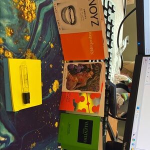 Choose 2 perfume samples